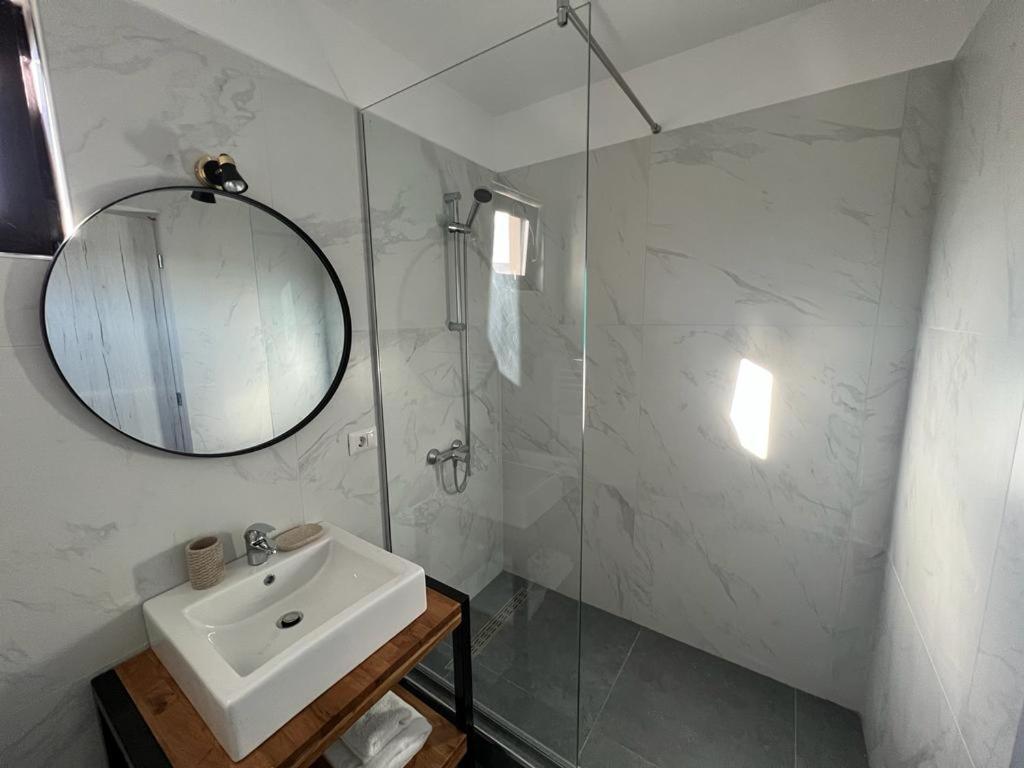Vily Luxury Rooms Focşani Dış mekan fotoğraf